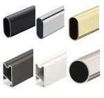 Гардеробна труба та вішаки