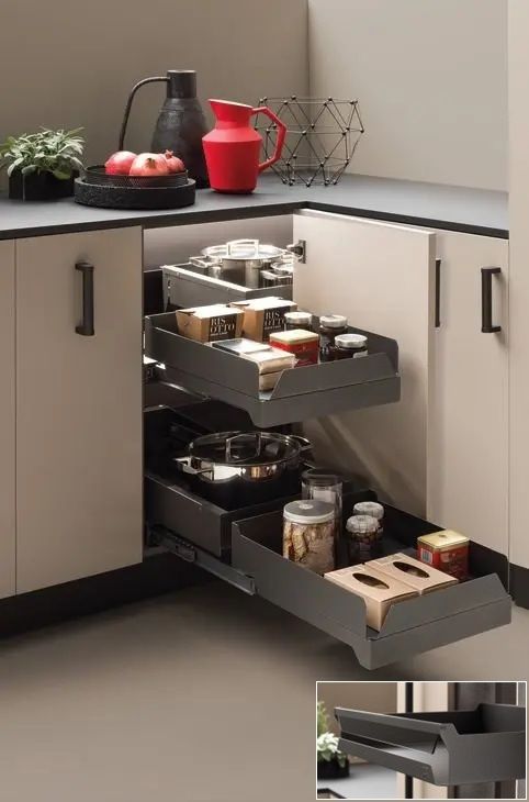 <p>Висувний кут Inline Corner 500 мм, 4 полиці, колір антацит/скло Hafele Utensio</p>