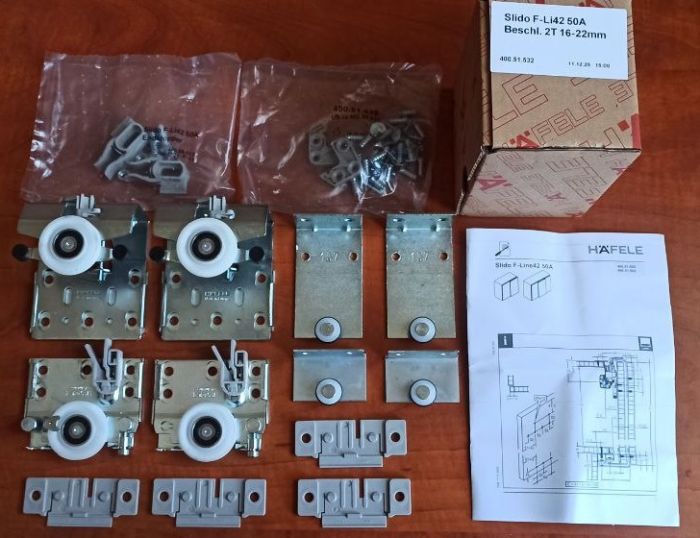Фурнітура для розсувних дверей Slido F-Line42 50A, Для шаф-купе з дерев’яними дверима, Vorfront, для 2-х дверей, із фіксатором дверей, товщина дверей 16–22 мм, (400.51.532), аналог до арт. (400.51.190, 400.51.197), 400.51.532