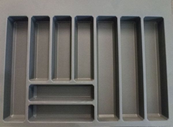 <p>Вставка для столових приборів пластикова 730x530x52мм, колір антрацит</p>