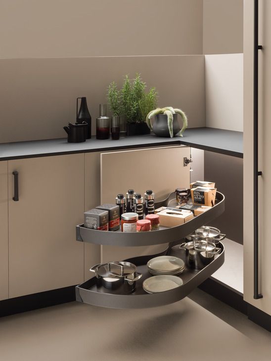 Поворотно висувний кут Glide Corner 600 мм, ліворуч, антрацит Hafele Utensio