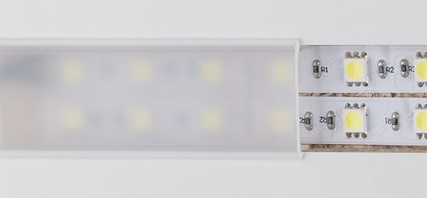 Профіль подвійний для стрічок LED 2013/2015 пластик колір: білий 2400мм, 833.00.702 Профіль подвійний для стрічок LED 2013/2015 пластик колір: білий 2400мм